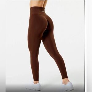 Alphalete pants. Only worn 2 times. Brown.